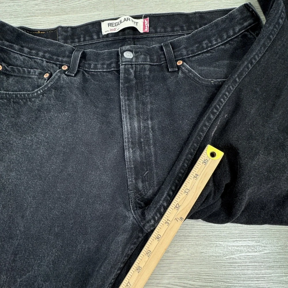 Levis finds tag